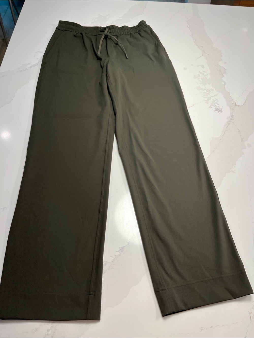 Women's Lululemon Relaxed Wide-Leg Drawstring Pants - Olive